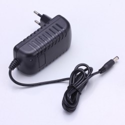 18650 Rechargeable Lithium Battery Charger DC 5.5mm * 2.1mm Portable Charger for 1 2 3 4 String Lithium