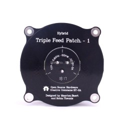 5.8GHz Triple Feed Patch Antenna SMA / RP SMA Directional Circularly Polarized Antenna for FPV Fatshark