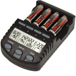 La Crosse Technology BC-900 Battery Charger
