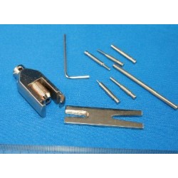 Pinion gear puller for small helicopters